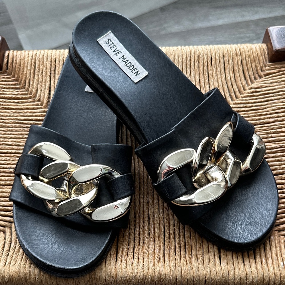 Steve Madden Delay Sandals with Gold Chain Detail